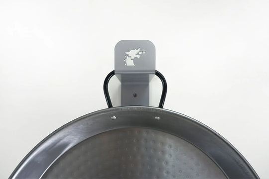 detalle colgador paellas flamesVLC